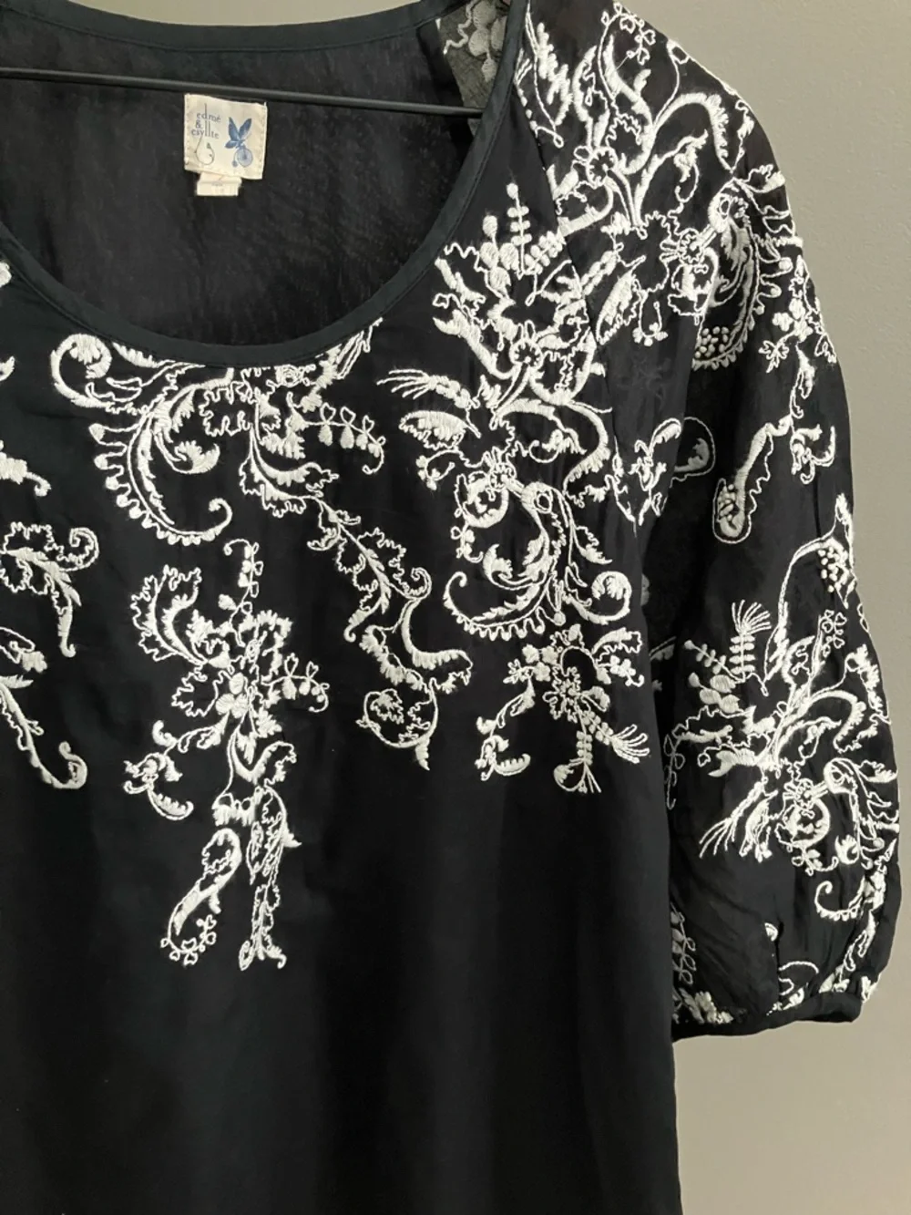 NWOT Anthropologie Black Top with White Floral Embroidery